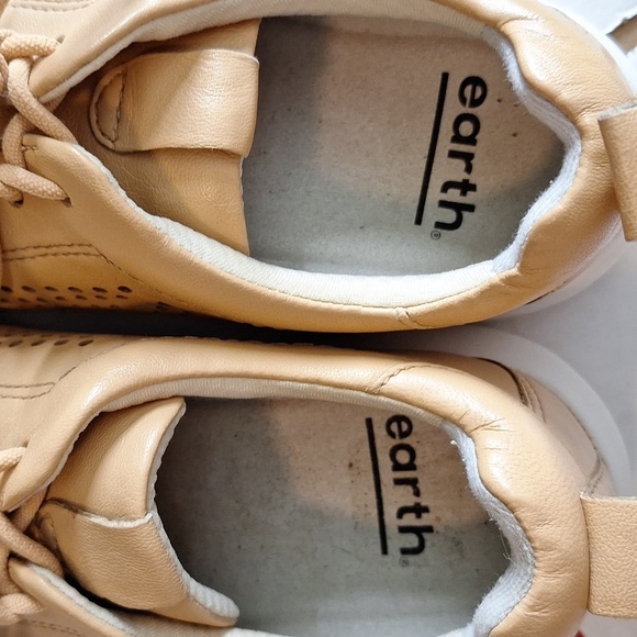 EARTH DESIRE FLUX OXFORD SNEAKERS SIZE 6.5 - Picture 7 of 8